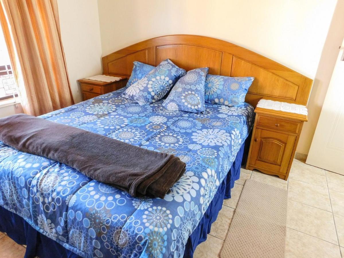 Mama Mia Cottages Oslo Beach Port Shepstone Exterior photo